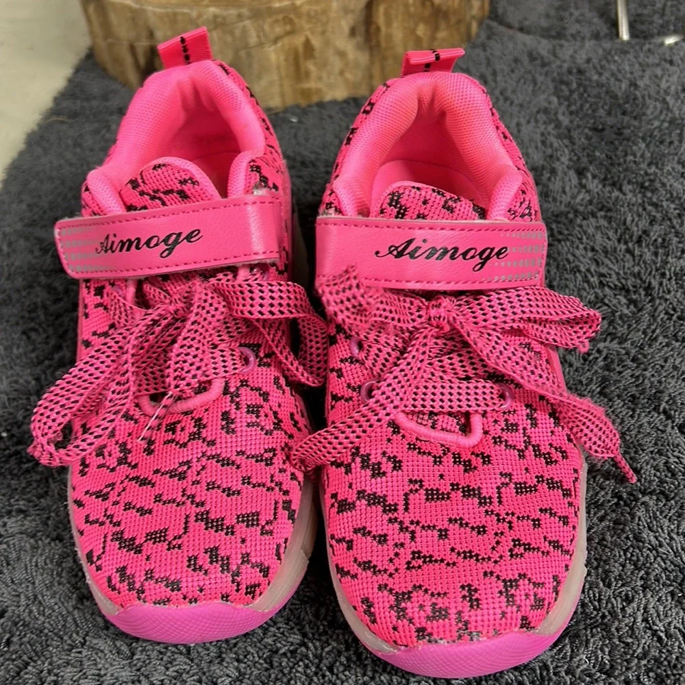 Aimoge girls tennis‎ with retractable rollers in heels size32 (size 1)